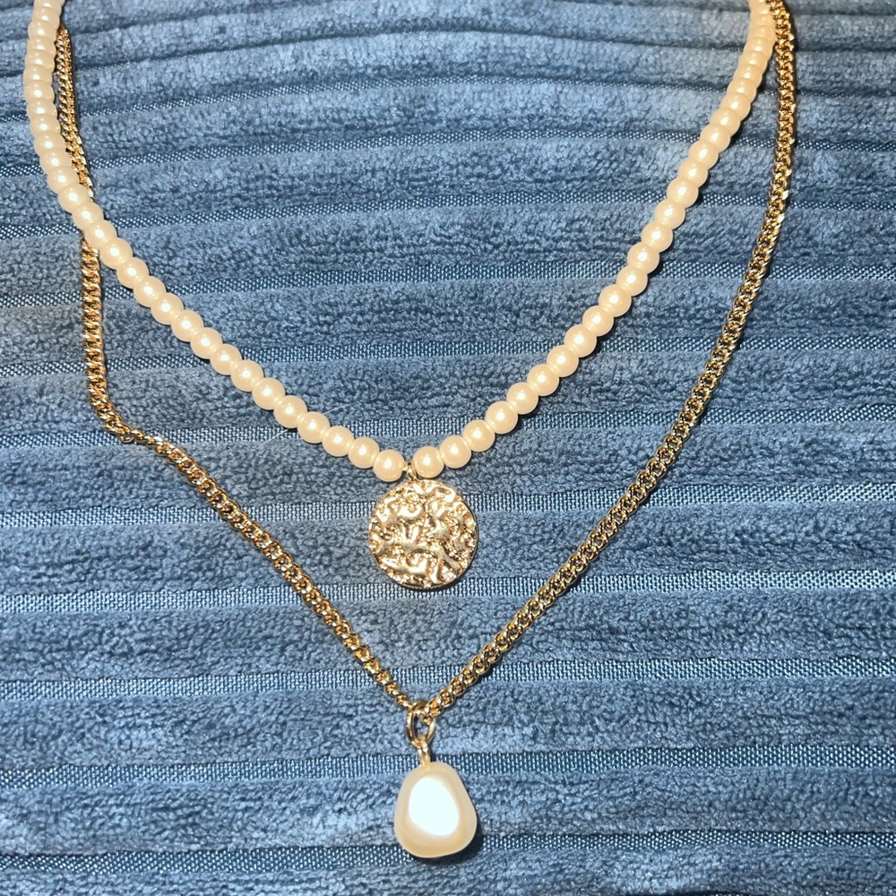 J crew pearl and gold necklace
